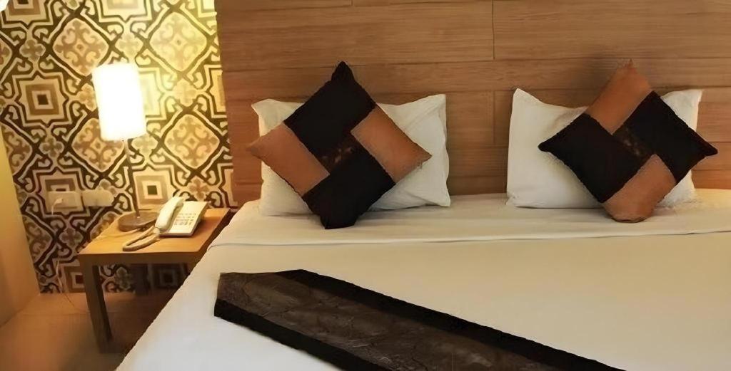 Chinotel Phuket Eksteriør bilde