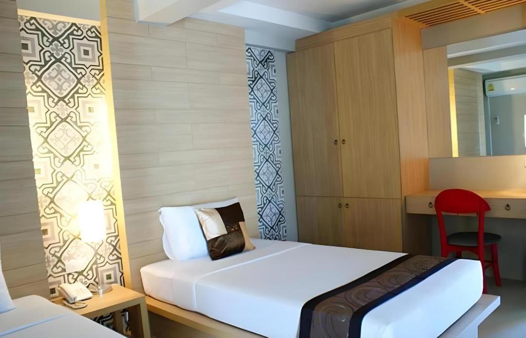 Chinotel Phuket Eksteriør bilde