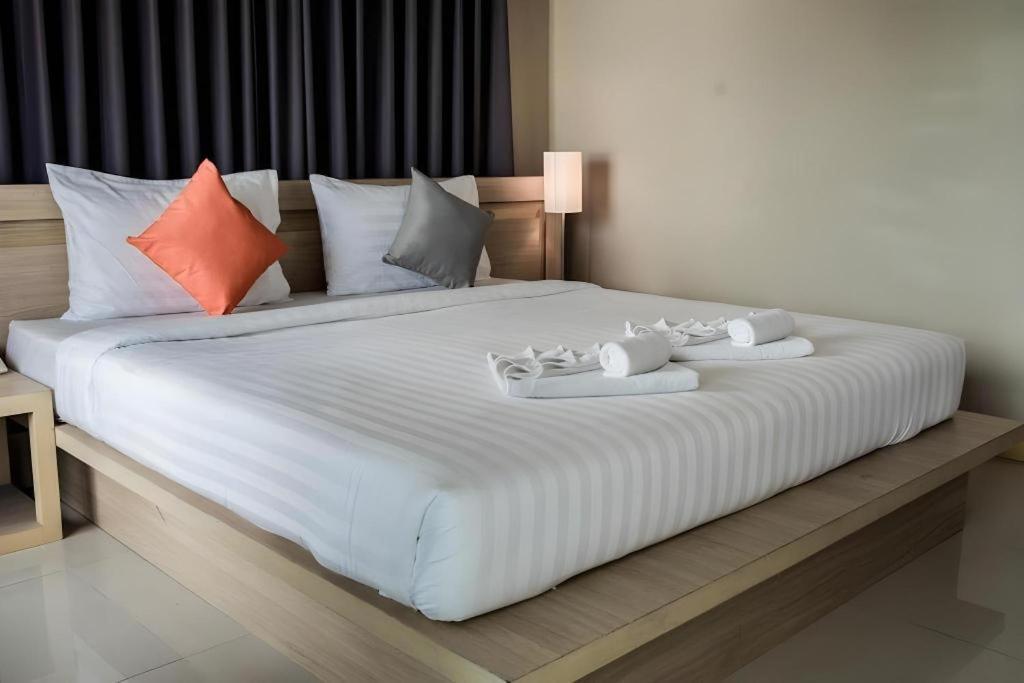 Chinotel Phuket Eksteriør bilde